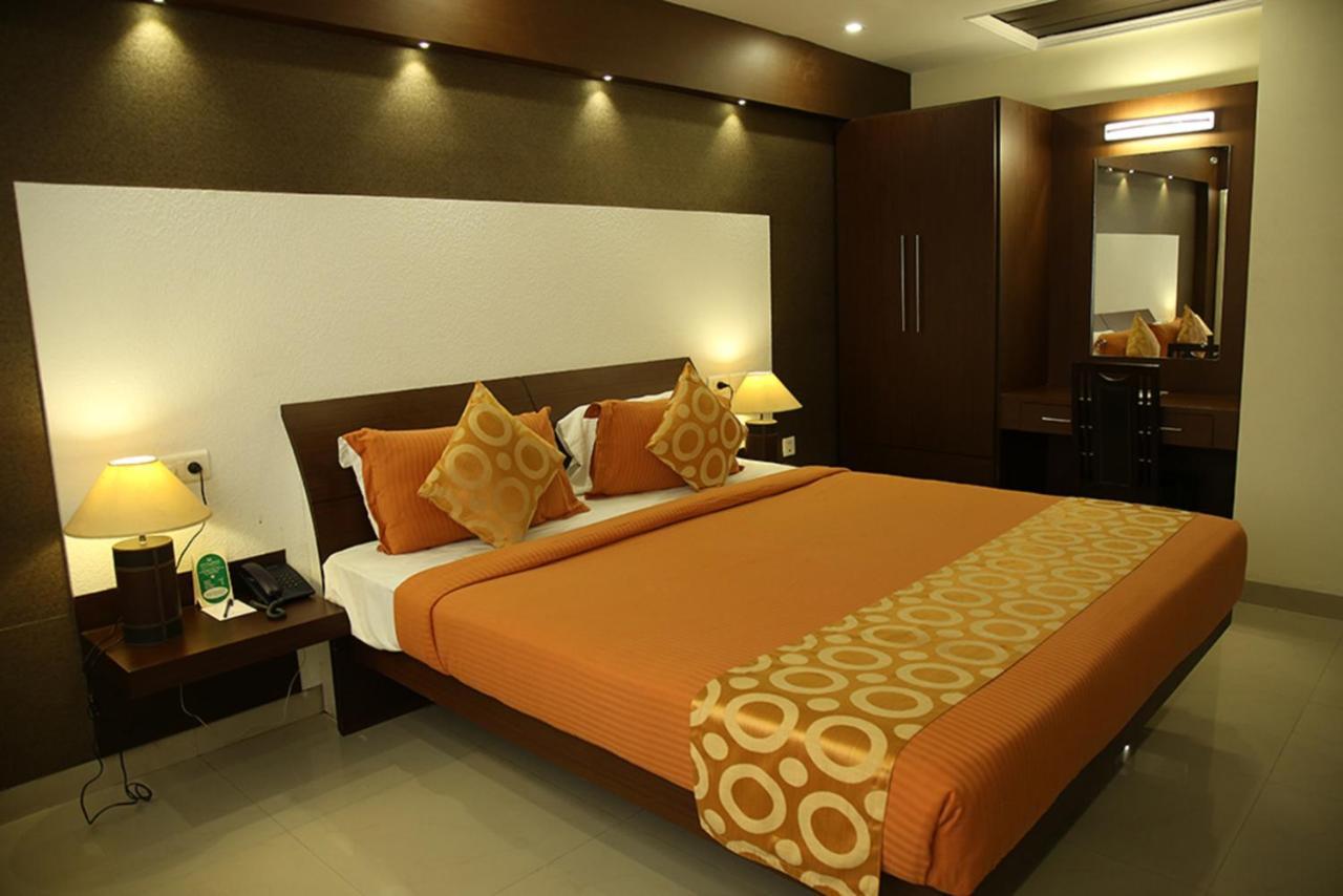 Hotel Royal Omars Kannur Exteriér fotografie