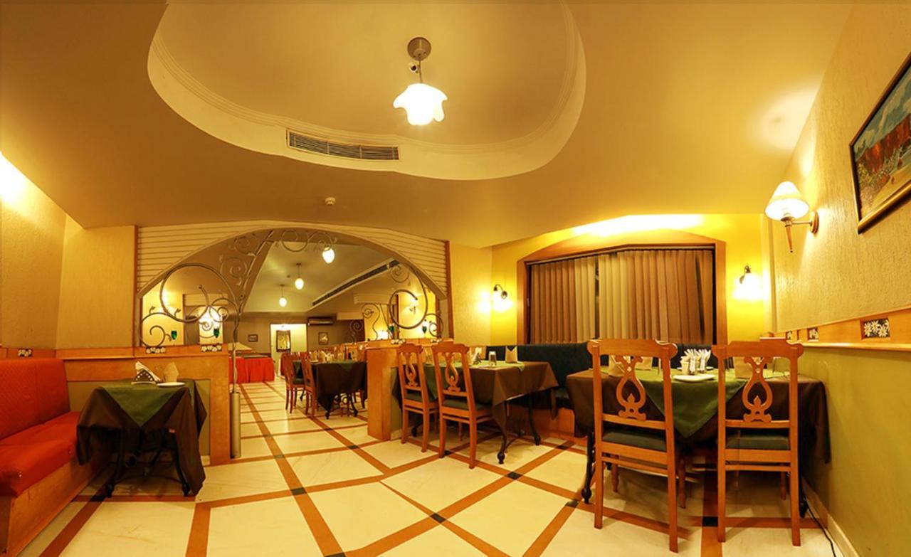Hotel Royal Omars Kannur Exteriér fotografie