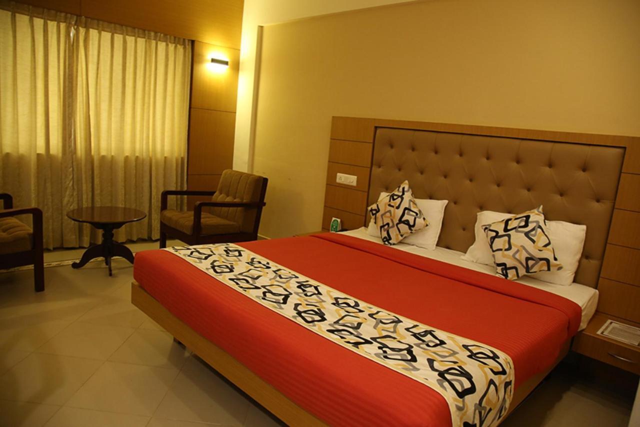 Hotel Royal Omars Kannur Exteriér fotografie