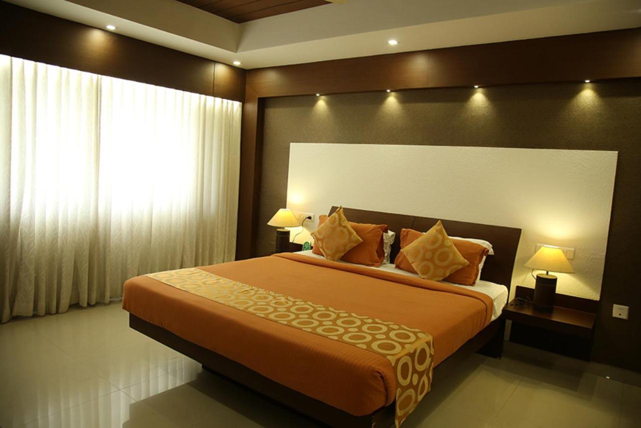 Hotel Royal Omars Kannur Exteriér fotografie