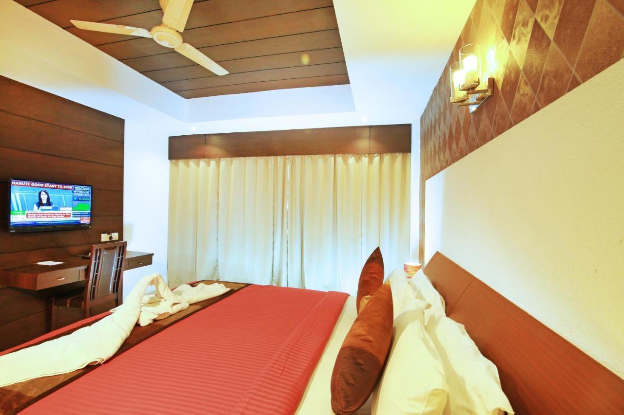 Hotel Royal Omars Kannur Exteriér fotografie