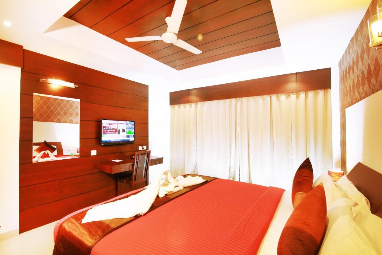 Hotel Royal Omars Kannur Exteriér fotografie